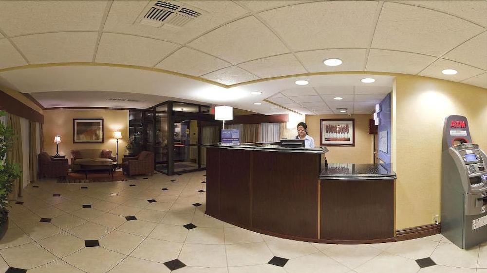 Holiday Inn Express Ramsey Mahwah By Ihg Exterior photo