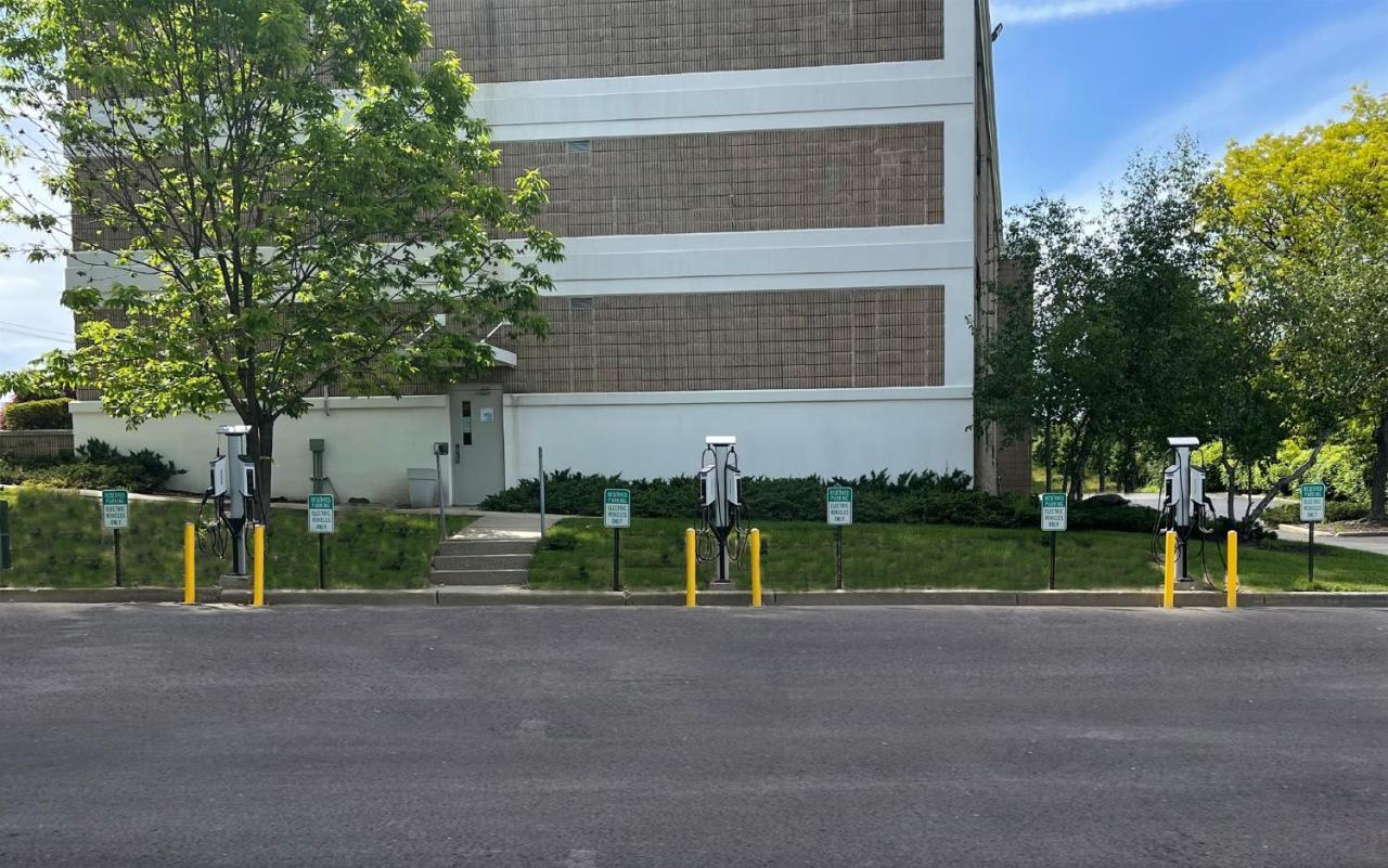 Holiday Inn Express Ramsey Mahwah By Ihg Exterior photo